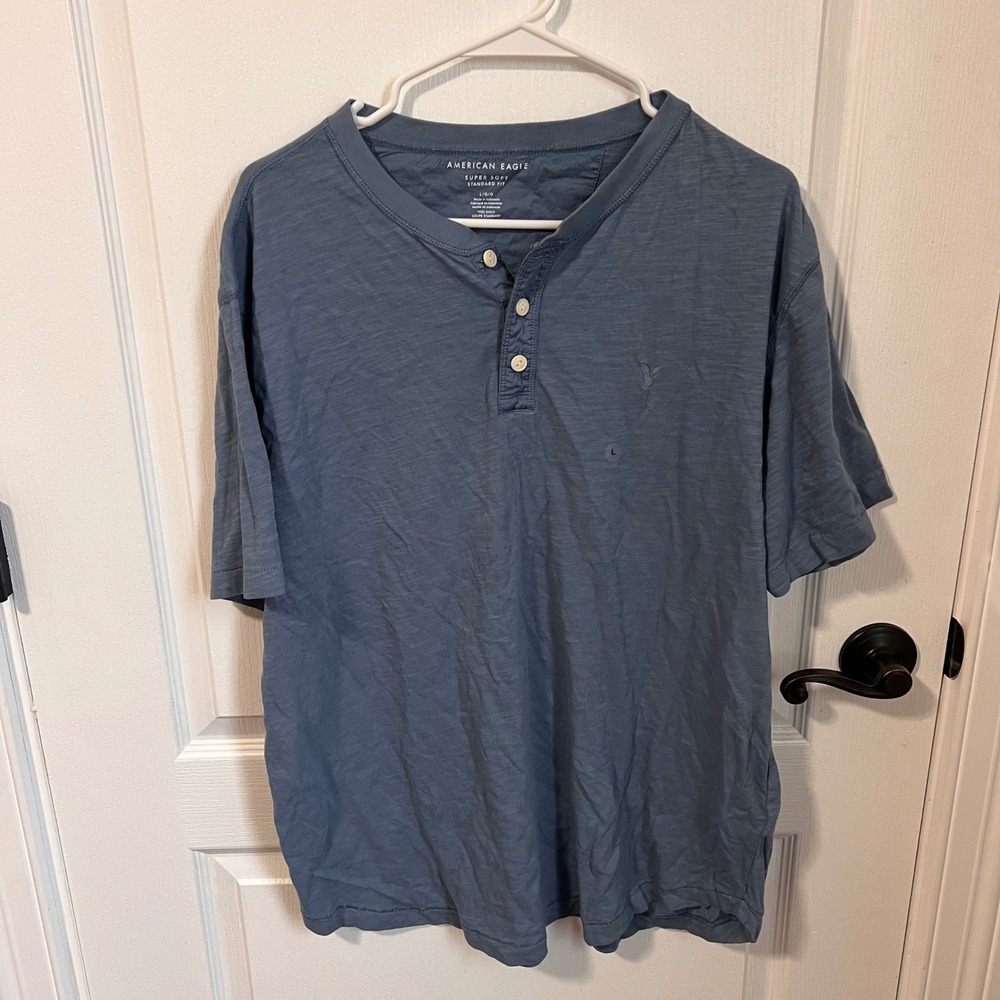 American Eagle Men's Blue Super Soft Standard Fit Henley T-Shirt Size Large NWOT